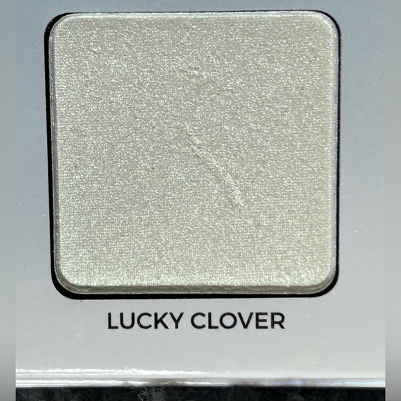 Anastasia Beverly Hills Moonchild Glow Kit - Picture 13 of 16